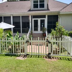 CS Fencing Pro - 4' vinyl fence