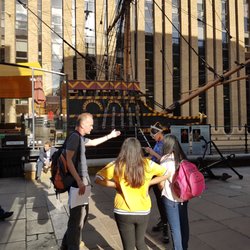 London Top Sights - London Tours: Tour Group at the Golden Hind. Walking tour London www.londontopsights.co.uk