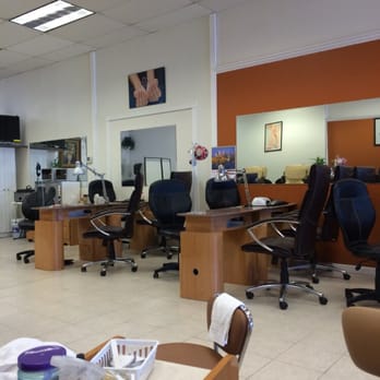 Tips and Stones Nails & Spa - Nail Salons Near Me - Bellevue, Washington