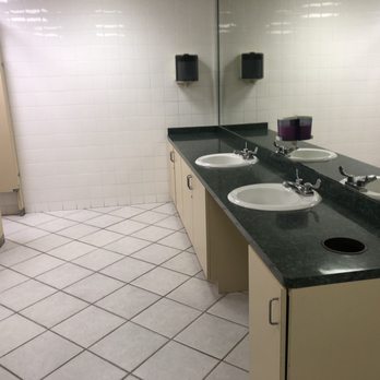 Maspons Funeral Home - Clean Bathrooms - Funeral Services & Cemeteries Near Me - Miami, Florida Maspons Funeral Home - Clean Bathrooms - Funeral Services & Cemeteries Near Me - Miami, Florida