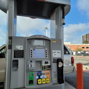 76 Gas station - Broken pump - Gas Stations Near Me - Huntington Beach, California 76 Gas station - Broken pump - Gas Stations Near Me - Huntington Beach, California