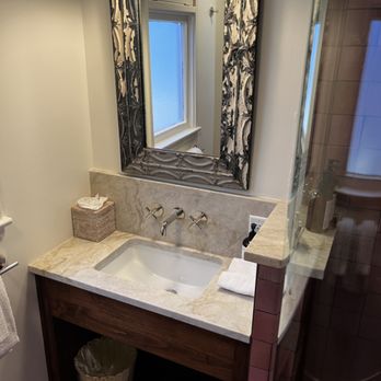 Farmhouse Paso - updated bathroom sink - Hotels Near Me - Paso Robles, California