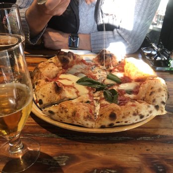 Augusto - Margharette Pizza and Peroni Beer! - Italian Near Me - Paris, 75 Augusto - Margharette Pizza and Peroni Beer! - Italian Near Me - Paris, 75
