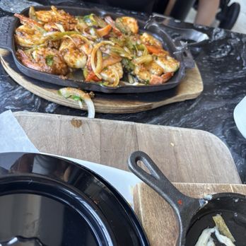 DIOSA - Shrimp fajitas - New Mexican Cuisine Near Me - Downey, California DIOSA - Shrimp fajitas - New Mexican Cuisine Near Me - Downey, California