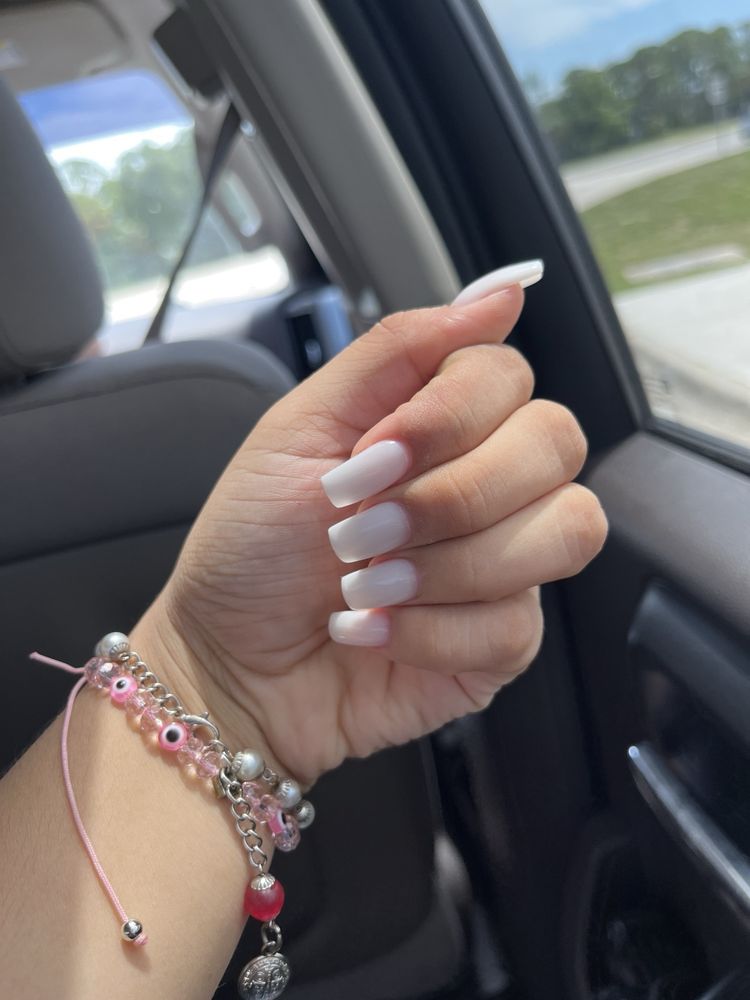 Exotic Nails Logo