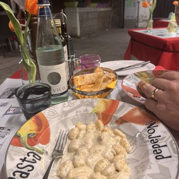 Al Faro - The four-cheese gnocchi was delicious. I ate so much that I was so full, I felt sick. - Pizza Near Me - Venezia, VE