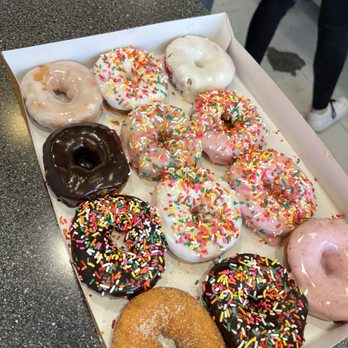 Duck Donuts - Party box and duck box - Donuts Near Me - Williamsburg, Virginia