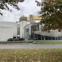 Queens Theatre