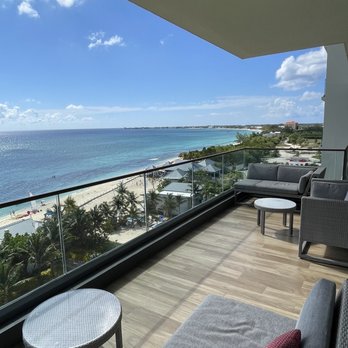 Kimpton Seafire Resort Plus Spa - King Suite - Balcony - Resorts Near Me - Grand Cayman, Virgin Islands Kimpton Seafire Resort Plus Spa - King Suite - Balcony - Resorts Near Me - Grand Cayman, Virgin Islands