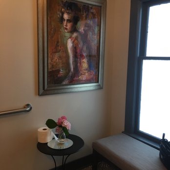Nonna's The Trattoria - Cozy potty! Lol! There are fresh flowers in here, js. - Italian Near Me - Ada, Michigan Nonna's The Trattoria - Cozy potty! Lol! There are fresh flowers in here, js. - Italian Near Me - Ada, Michigan