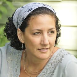 Leslie Idzal, LMT