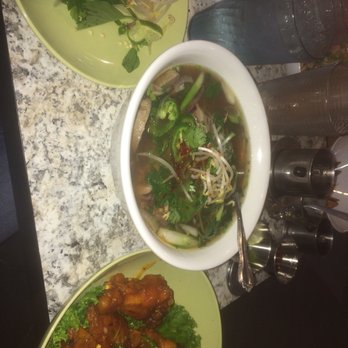 Me Con Bistro - Pho banging Bangkok wings. Homemade fish sauce - Chinese Near Me - Austin, Texas