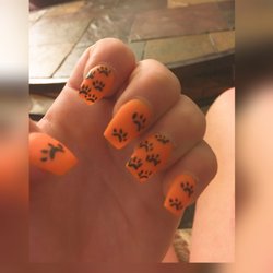 Princess Nails - ANC with freehand paw print design