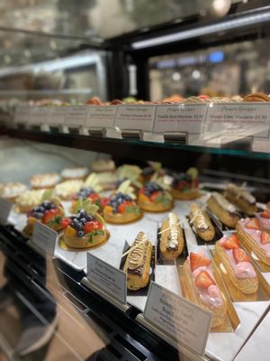 Pierrot Gourmet at The Peninsula by null