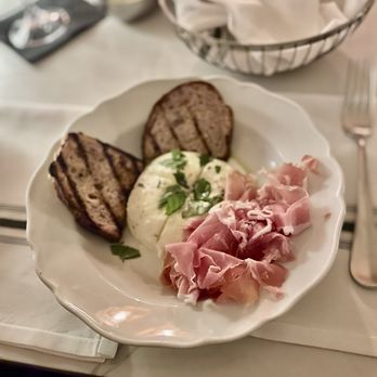 Gioia - Mozzarella w prosciutto - Pasta Shops Near Me - Oyster Bay, New York