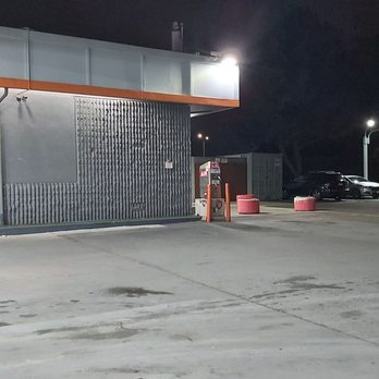 Breakwater 76 - Air station - Gas Stations Near Me - Hayward, California