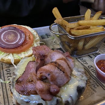 Sean's Bar & Kitchen - Gaelic Burger was juicy! 5/4/2022 - Irish Pub Near Me - New York, New York Sean's Bar & Kitchen - Gaelic Burger was juicy! 5/4/2022 - Irish Pub Near Me - New York, New York