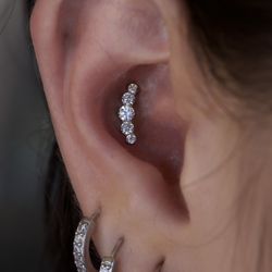 Red Art Tattoo & Piercing Studio
