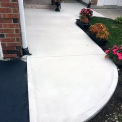 Markstone Landscaping - Front Entrance - Concrete