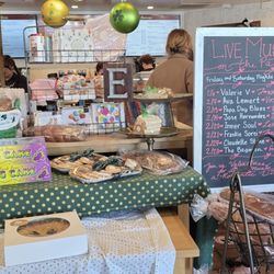 Ettore's Bakery & Cafe - Mardi Gras
