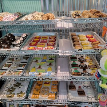 Salty Paws - Pet Stores Near Me - Philadelphia, Pennsylvania