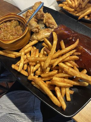 Nasty's Sports Bar & Restaurant by null