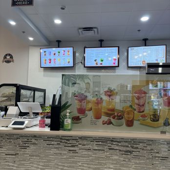Shake tea - Front desk - Bubble Tea Near Me - Athens, Georgia Shake tea - Front desk - Bubble Tea Near Me - Athens, Georgia