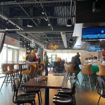 Kitchen and Rail - Empty restaurant, still oddly disorganized kitchen service - Bars Near Me - Eagan, Minnesota