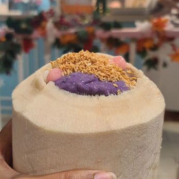Coconut Paradise - Whole Coconut - Fresh Made UBE & Taro, Red Bean & Mochi Rice Ball - Desserts Near Me - Carrollton, Texas Coconut Paradise - Whole Coconut - Fresh Made UBE & Taro, Red Bean & Mochi Rice Ball - Desserts Near Me - Carrollton, Texas