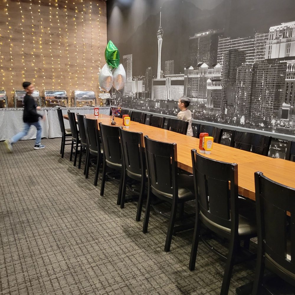 Dave & Buster's Las Vegas - Summerlin - City scape - long table - 2/27/24 - Sports Bars Near Me - Las Vegas, Nevada