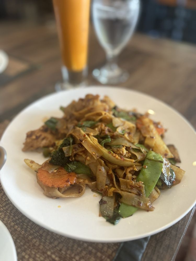 TUPTIM THAI AND SUSHI RESTAURANT Updated October 2024 363 Photos