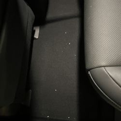 Thompson Lexus Willow Grove - Serviced vehicle by Thompson Lexus of Willow Grove not vacuumed nor cleaned ⁉