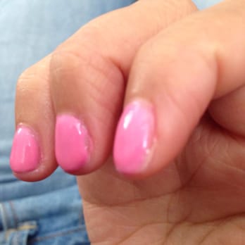 Bellagio Nails & Spa - Ugly edges on the gel manicure from when they tried to "fix" it by scraping the excess polish off with the edges of their nails. - Nail Salons Near Me - Fresno, California
