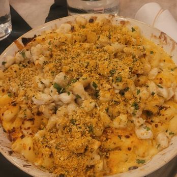 Red Rooster Overtown - Crab mac n cheese - Cocktail Bars Near Me - Miami, Florida Red Rooster Overtown - Crab mac n cheese - Cocktail Bars Near Me - Miami, Florida