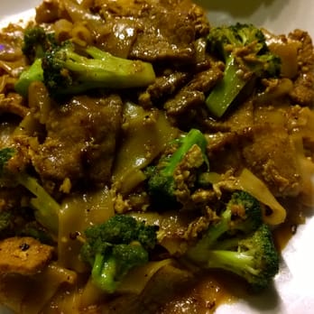 Thai Canteen - I can't spell it, but it is not Drunken Noodles or Pad Tai, and it was too sweet - Thai Near Me - Davis, California Thai Canteen - I can't spell it, but it is not Drunken Noodles or Pad Tai, and it was too sweet - Thai Near Me - Davis, California