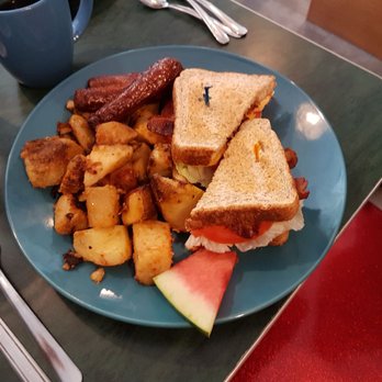 Campus Hi-Fi Restaurant - BLT with home fries and sausage. - Breakfast & Brunch Near Me - London, Ontario Campus Hi-Fi Restaurant - BLT with home fries and sausage. - Breakfast & Brunch Near Me - London, Ontario