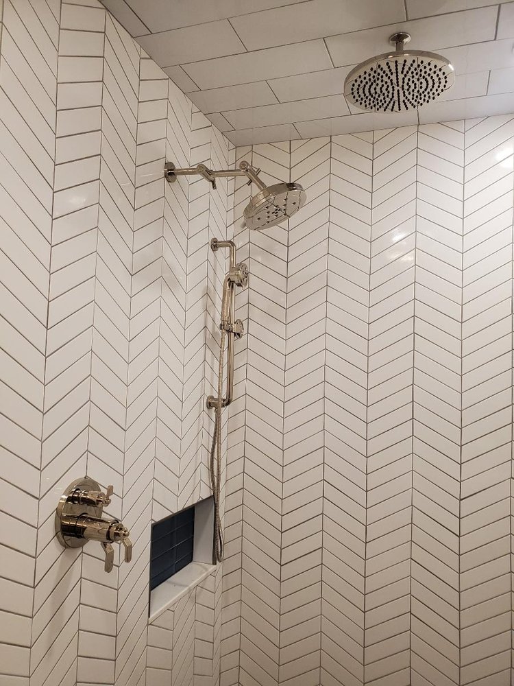 Slide of Reyes Plumbing and Contracting