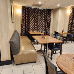 Holiday Inn Express & Suites Laurel - Half of breakfast area - there were people in the other half.