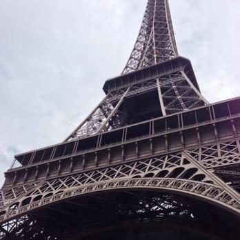 La Tour Eiffel - View during the day. - Landmarks & Historical Buildings Near Me - Paris, 75