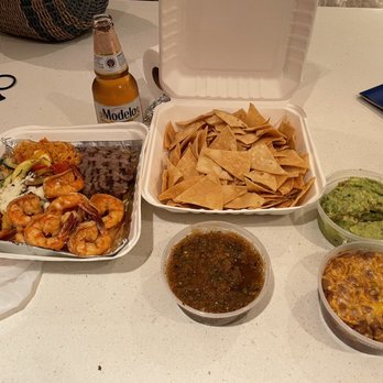 Cinco - Steak shrimp beans vegetables rice chips guacamole salsa Perfect Dinner on a Friday - Mexican Near Me - Los Angeles, California Cinco - Steak shrimp beans vegetables rice chips guacamole salsa Perfect Dinner on a Friday - Mexican Near Me - Los Angeles, California