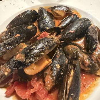 Luna Restaurant - Mussel Fra Diablo - New American Near Me - Lake Placid, New York Luna Restaurant - Mussel Fra Diablo - New American Near Me - Lake Placid, New York