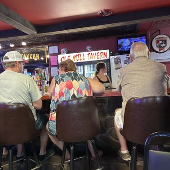 Ole Mill Tavern - At the bar. - Pizza Near Me - Mountain Home, Arkansas Ole Mill Tavern - At the bar. - Pizza Near Me - Mountain Home, Arkansas