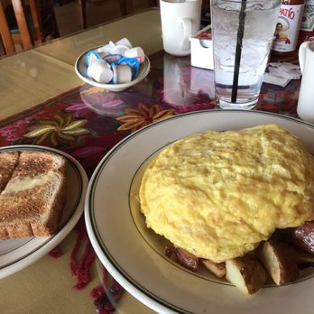 Maria's Restaurant - Chili relleno omelette - Mexican Near Me - Simi Valley, California