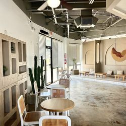 1102 Bubble Tea & Coffee - Lake Worth - Interior