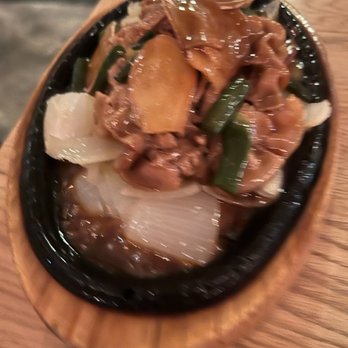 Zigu - Sautéed Big Island Ginger Pork - Seafood Near Me - Honolulu, Hawaii