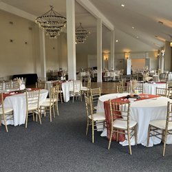 Springfield Manor Winery Distillery Brewery - Reception area