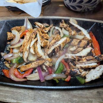 Barrio Queen - Chicken Fajitas - Mexican Near Me - Scottsdale, Arizona Barrio Queen - Chicken Fajitas - Mexican Near Me - Scottsdale, Arizona