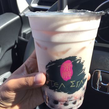 Tea Era - Strawberry Milk Tea Reg. + Pearls - Coffee & Tea Near Me - Cupertino, California