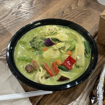 Sticky Rice - Richardson - Green Curry with Chicken - Thai Near Me - Richardson, Texas Sticky Rice - Richardson - Green Curry with Chicken - Thai Near Me - Richardson, Texas