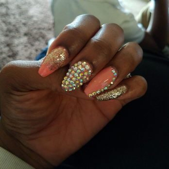 Neon Nails - Think I just found my new nail tech. Tran did a awesome!!!! Job I will be back to see her she great . - Nail Salons Near Me - Dallas, Texas